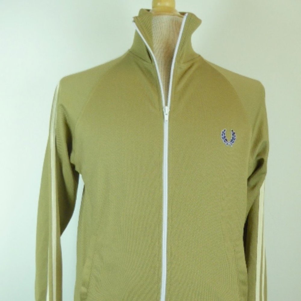 FRED PERRY ZIP CAMEL WARM UP SWEATER JACKET XSMALL